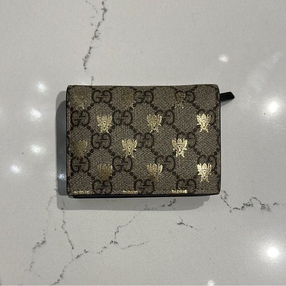 Gucci Bee Patterned Wallet in Brown and Gold - Picture 2 of 5